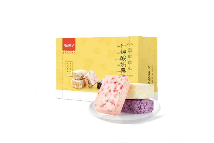 LIANGPINPUZI YOGURT ASSORTED FRUIT PIECES 54G